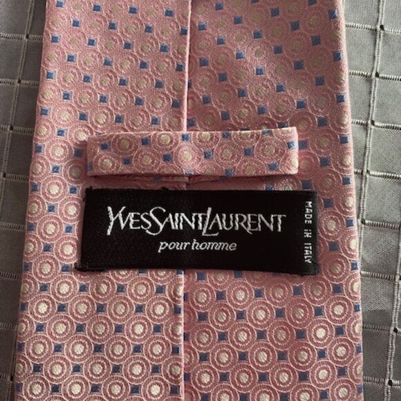 Yves Saint Laurent tie - Picture 3 of 4